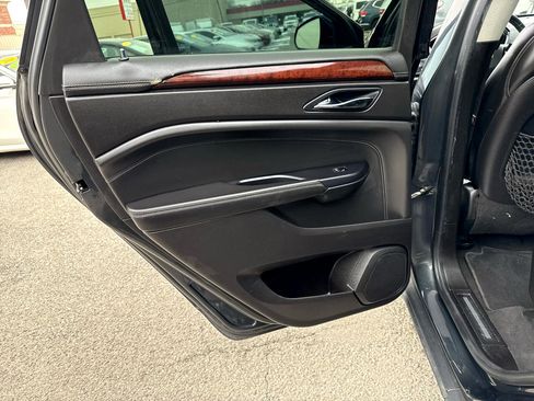 Used 2015 Cadillac SRX Luxury w/ Driver Awareness Package image 17