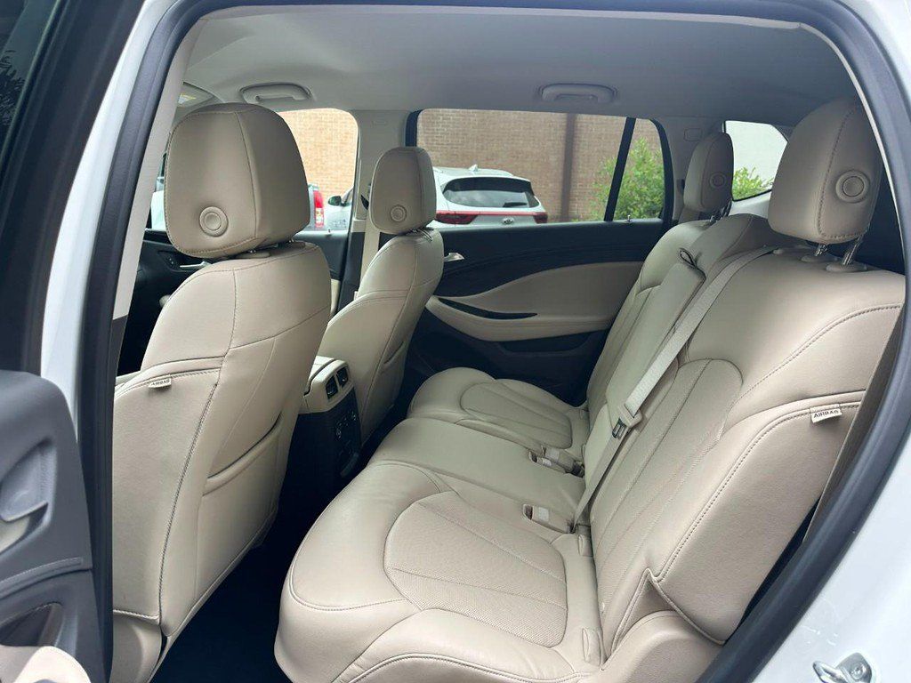 Used 2020 Buick Envision Essence FWD image 10