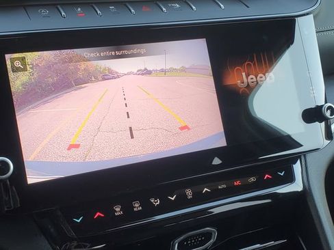 New 2026 Jeep Grand Cherokee L Limited AWD/4WD image 19