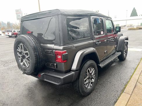 New 2026 Jeep Wrangler Unlimited Sahara image 11