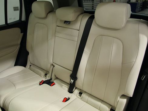 Certified 2023 Mercedes-Benz GLB 250 4MATIC image 30