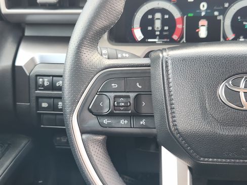 Used 2025 Toyota 4Runner TRD Off-Road Premium AWD/4WD image 28