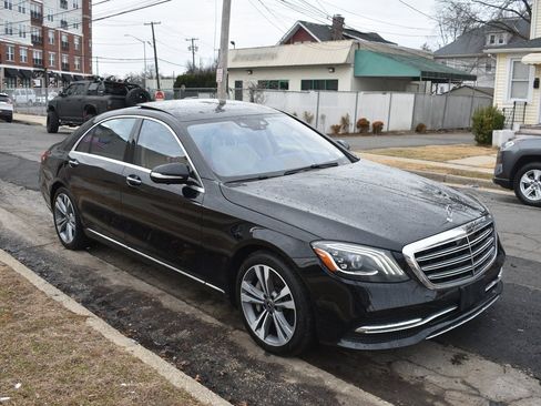 Used 2020 Mercedes-Benz S 450 4MATIC Sedan image 4