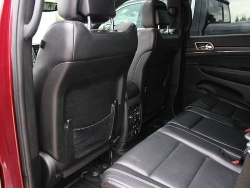 Used 2017 Jeep Grand Cherokee Limited w/ Luxury Group II AWD/4WD image 23