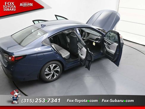 Used 2025 Subaru Legacy Premium image 33