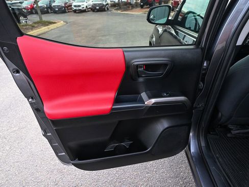 Used 2021 Toyota Tacoma SR5 image 23