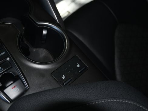 Used 2023 Toyota Camry XSE FWD image 14
