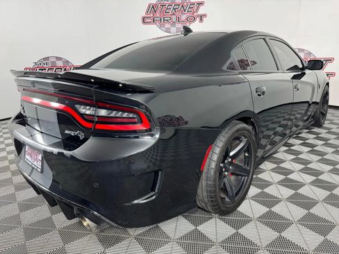 Used 2018 Dodge Charger SRT Hellcat RWD image 28