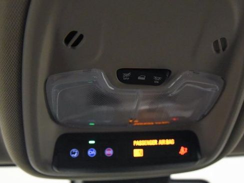 Used 2025 Buick Encore GX Sport Touring image 25