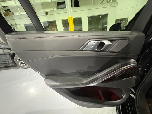 Used 2024 BMW X6 xDrive40i image 42