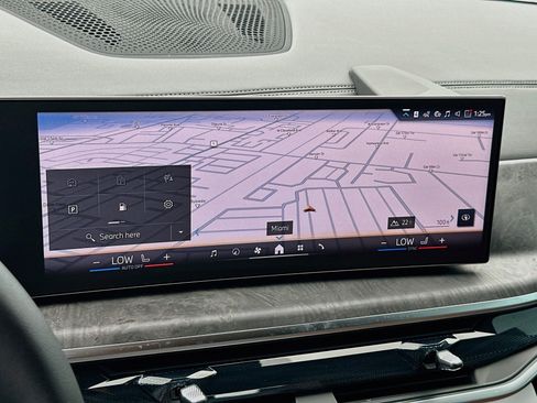 New 2026 BMW X5 sDrive40i w/ Premium Package RWD image 10