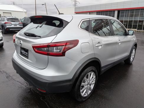 Used 2021 Nissan Rogue Sport S image 7