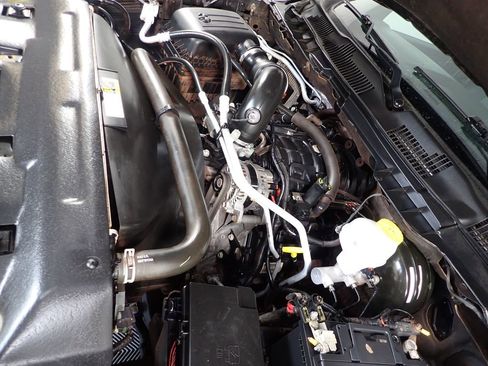 Used 2022 RAM 1500 Classic Warlock AWD/4WD image 12