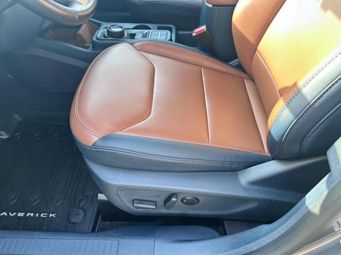 Used 2022 Ford Maverick Lariat w/ Equipment Group 500A Standard image 19