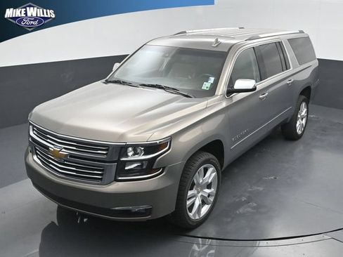 Used 2019 Chevrolet Suburban Premier RWD image 11