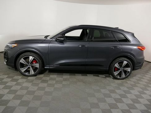 New 2025 Audi SQ5 Premium Plus image 6