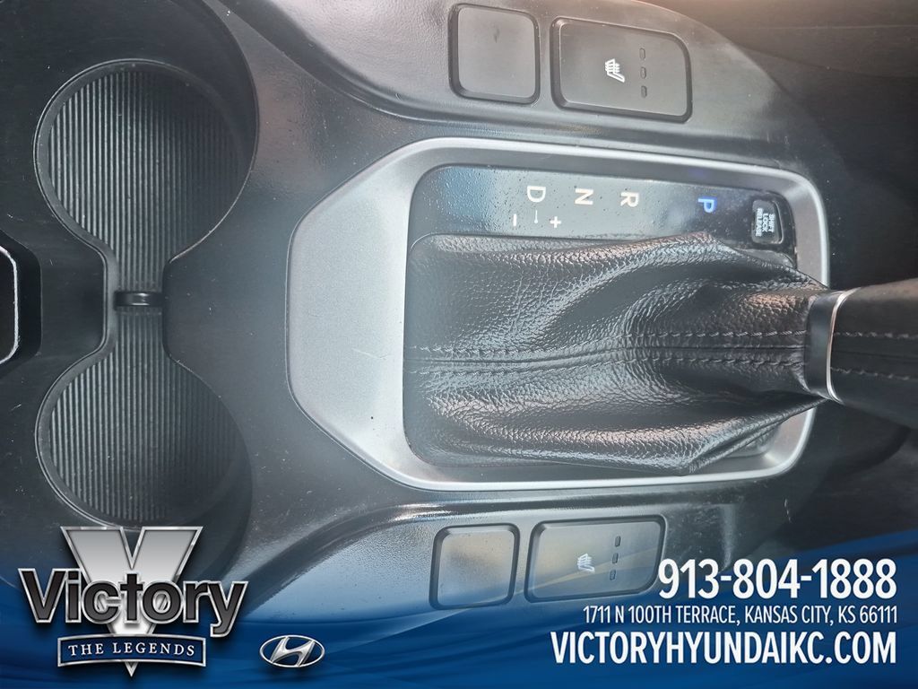 Used 2017 Hyundai Santa Fe Sport FWD image 22