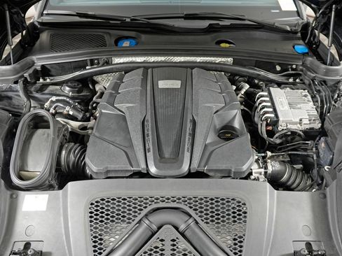 Certified 2021 Porsche Macan S AWD/4WD image 43