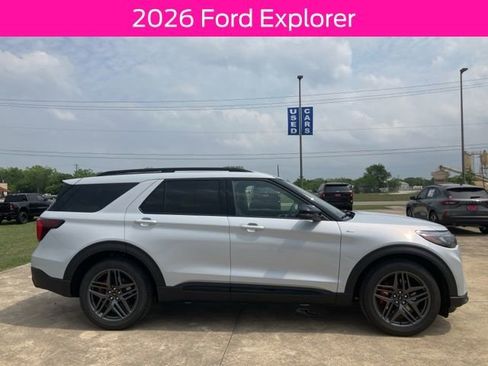 New 2026 Ford Explorer ST-Line RWD image 8