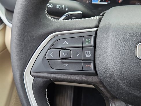 New 2025 Jeep Grand Cherokee L Limited image 28