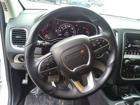 Used 2019 Dodge Durango SXT image 13