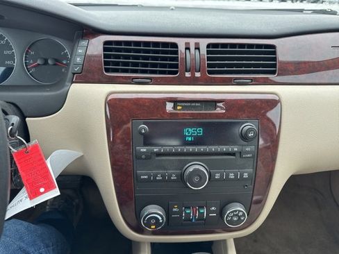 Used 2009 Chevrolet Impala LT image 15