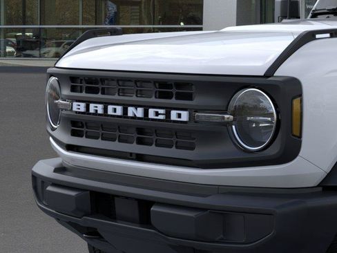 New 2025 Ford Bronco 4-Door AWD/4WD image 19