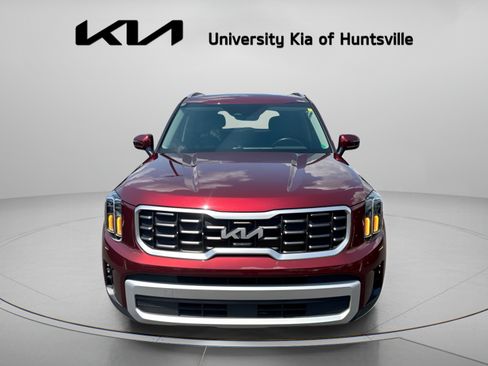 Used 2024 Kia Telluride S w/ S Sunroof Package FWD image 3