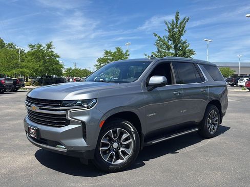 Used 2021 Chevrolet Tahoe LT w/ LT Signature Package AWD/4WD image 1
