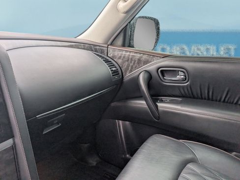 Used 2022 Nissan Armada Platinum w/ Captain's Chairs Package image 32