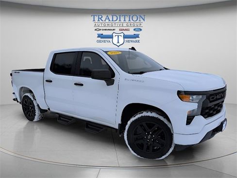 Used 2024 Chevrolet Silverado 1500 Custom image 7