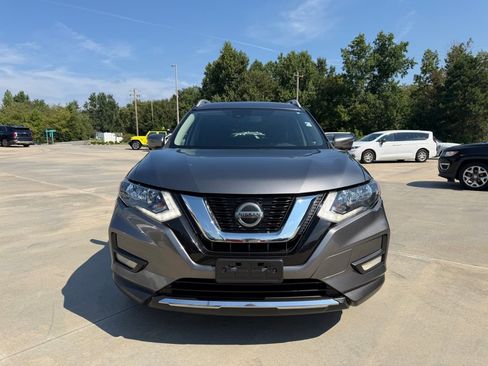 Used 2020 Nissan Rogue SV w/ Sun & Sound Touring Package AWD/4WD image 2