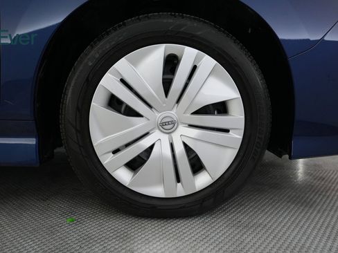 Used 2025 Nissan Leaf S FWD image 20