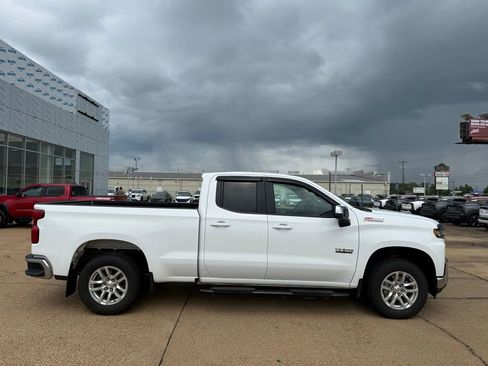 Used 2020 Chevrolet Silverado 1500 LT w/ Texas Edition AWD/4WD image 6