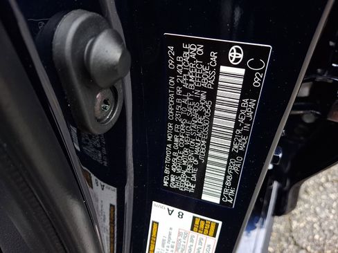 Used 2025 Toyota Corolla LE w/ LE Premium Package image 27