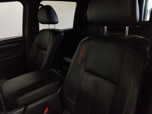 Used 2023 Nissan Titan PRO-4X w/ Pro-4x Convenience Package image 32