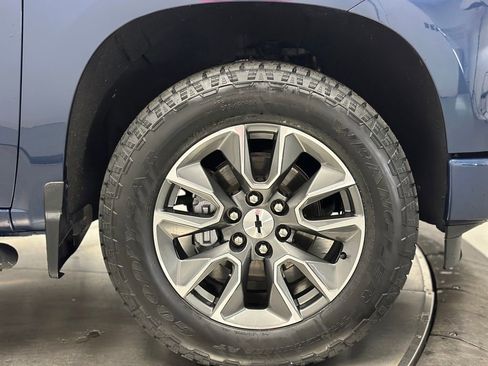 Used 2023 Chevrolet Silverado 1500 RST AWD/4WD image 28