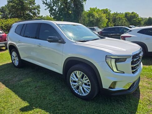 Used 2025 GMC Acadia Elevation w/ Elevation Premium Package FWD image 11