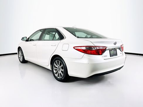 Used 2017 Toyota Camry XLE image 5