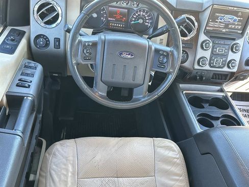 Used 2014 Ford F250 Lariat w/ Lariat Ultimate Package image 23