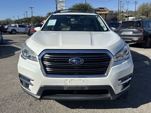 Certified 2022 Subaru Ascent Limited w/ Technology Package image 8