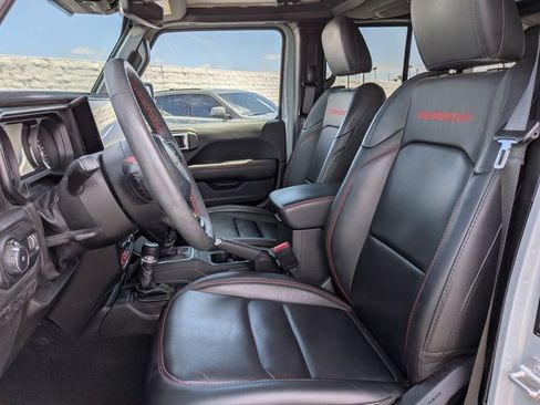 Used 2024 Jeep Wrangler Unlimited Rubicon AWD/4WD image 16