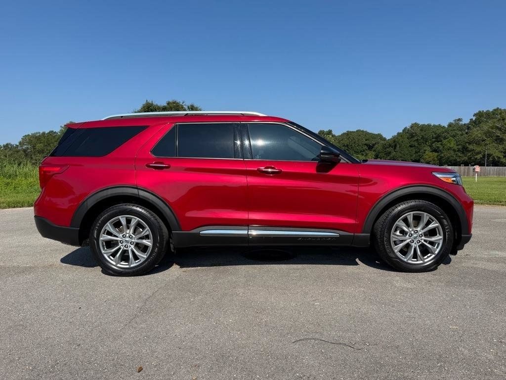 Used 2021 Ford Explorer Limited w/ Equipment Group 301A RWD image 7
