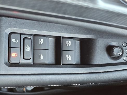 New 2025 Jeep Grand Cherokee L Laredo image 17