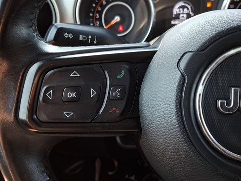Used 2019 Jeep Wrangler Sport AWD/4WD image 20