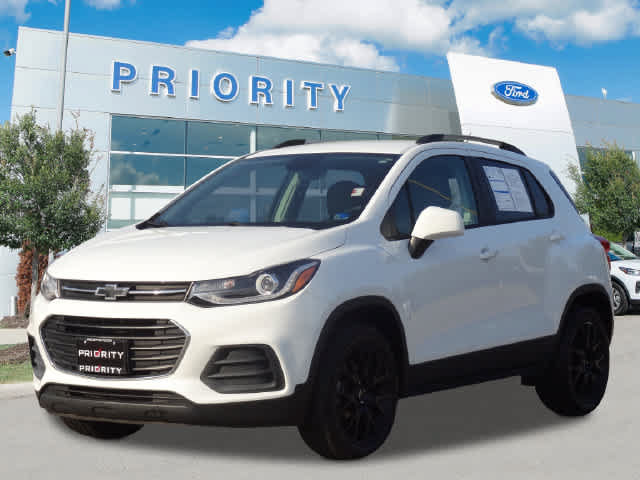 Used 2022 Chevrolet Trax LT w/ Sport Edition AWD/4WD image 1