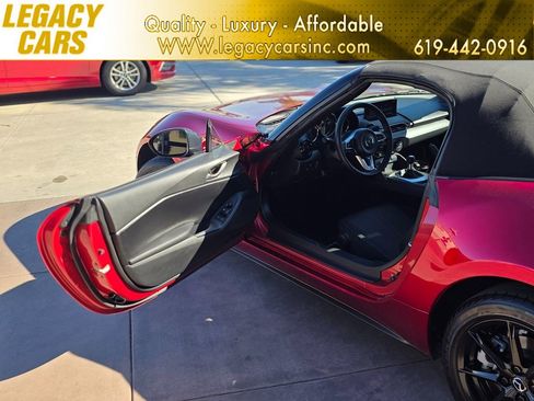 Used 2025 MAZDA MX-5 Miata Sport image 45