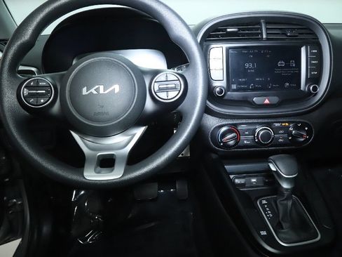Used 2023 Kia Soul LX FWD image 26