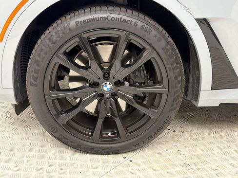 Used 2025 BMW X7 M60i AWD/4WD image 13