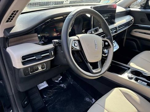 New 2026 Lincoln Corsair Reserve image 25